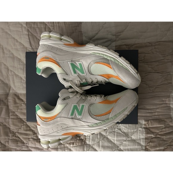 New Balance 2002R Men's 11.5 Linen Green Apple No Box - Picture 4 of 8